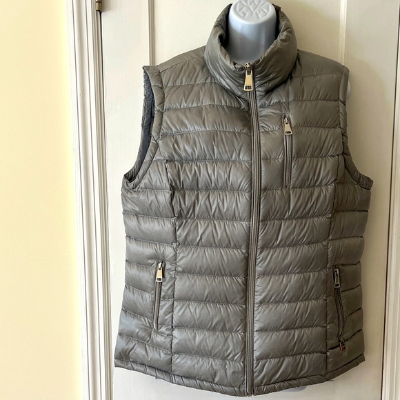 Calvin Klein Down Filled Puffer Vest Zipper Pockets Light Women’s XL Silver Gray - Picture 1 of 17